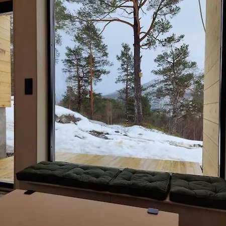 Minihuset Ved Skogen Apartamento Isfjorden
